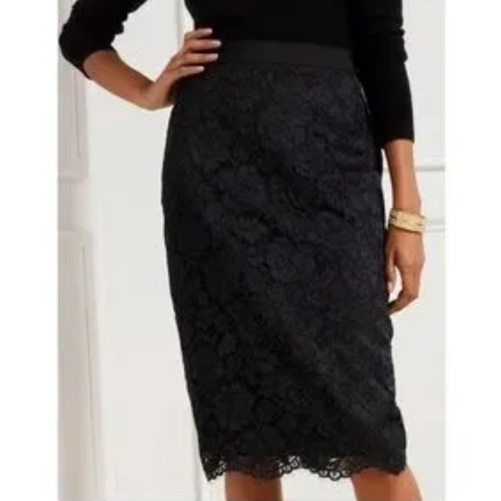 Talbots dk blue lace pencil skirt scalloped edge hem navy w/green lining Size 6P